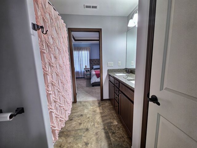 1308 Caitlin Court SE, Bondurant, IA 50035