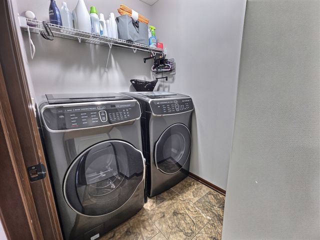 1308 Caitlin Court SE, Bondurant, IA 50035