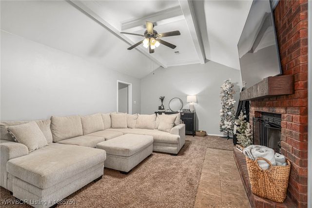 2500 Pine Lane, Barling, AR 72923