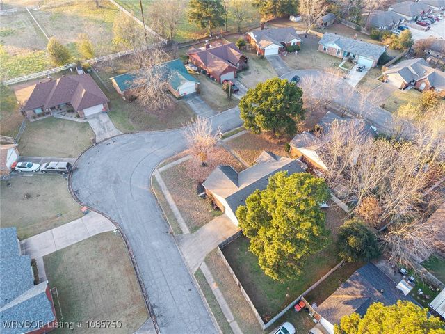 2500 Pine Lane, Barling, AR 72923