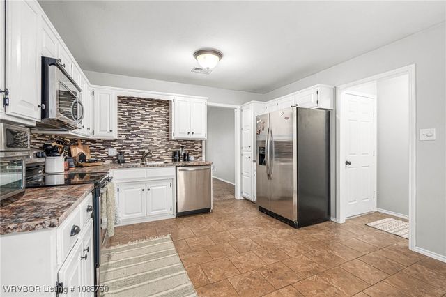 2500 Pine Lane, Barling, AR 72923