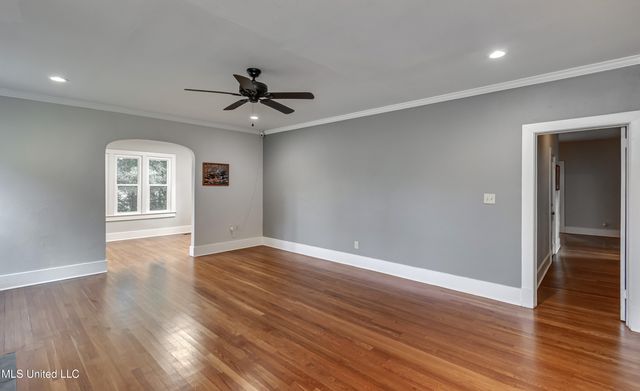 239 Fernwood Drive, Jackson, MS 39206
