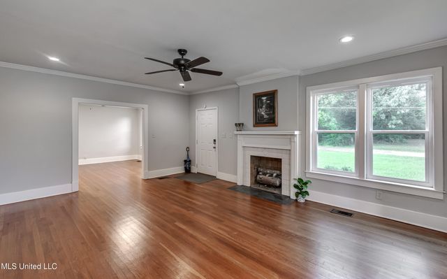 239 Fernwood Drive, Jackson, MS 39206