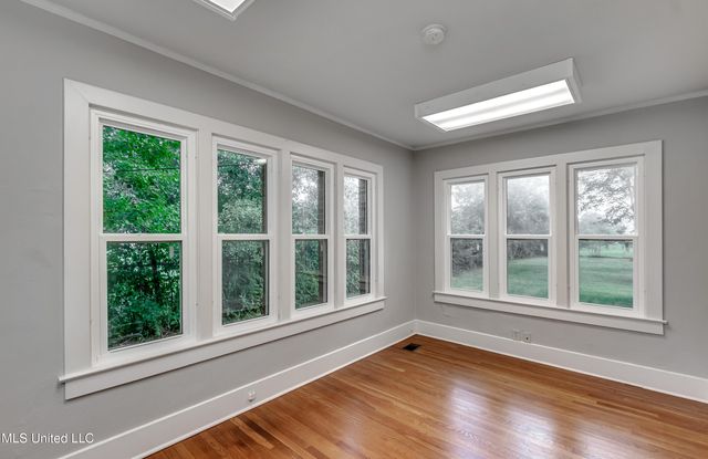239 Fernwood Drive, Jackson, MS 39206