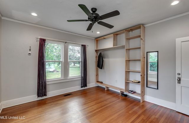 239 Fernwood Drive, Jackson, MS 39206