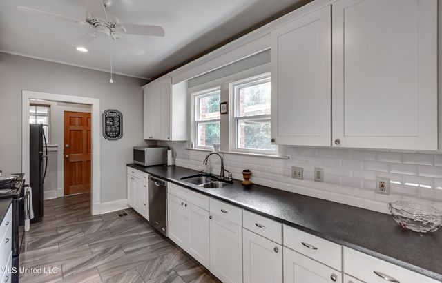 239 Fernwood Drive, Jackson, MS 39206
