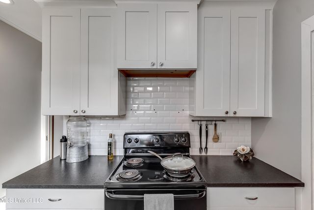 239 Fernwood Drive, Jackson, MS 39206