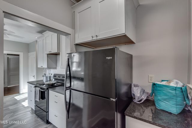 239 Fernwood Drive, Jackson, MS 39206