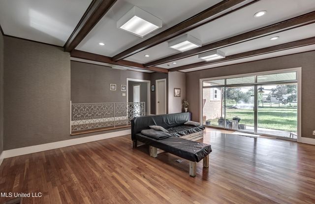 239 Fernwood Drive, Jackson, MS 39206