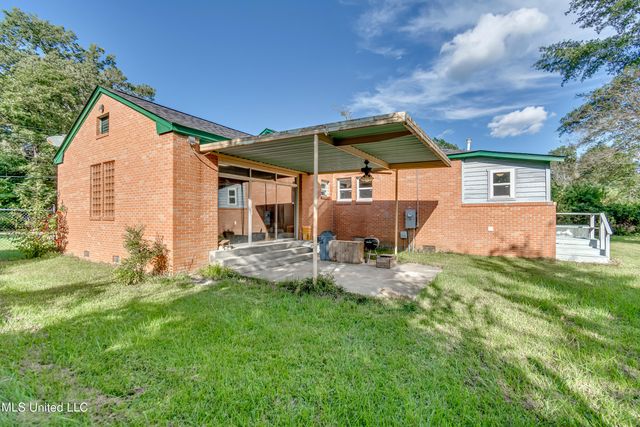239 Fernwood Drive, Jackson, MS 39206