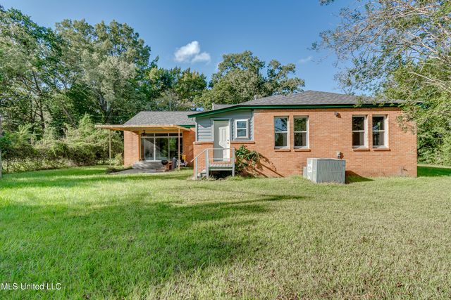 239 Fernwood Drive, Jackson, MS 39206