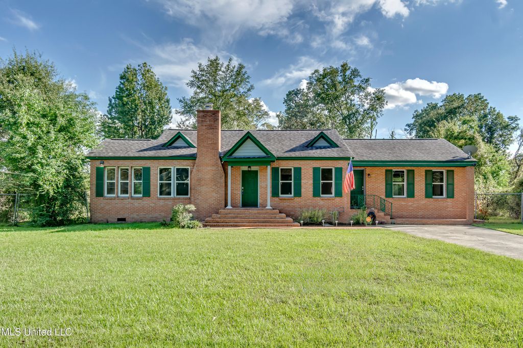 239 Fernwood Drive, Jackson, MS 39206