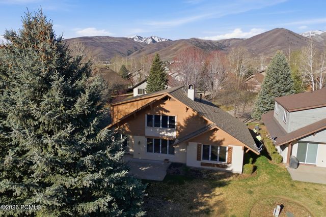 1152 N Village Circle, Midway, UT 84049