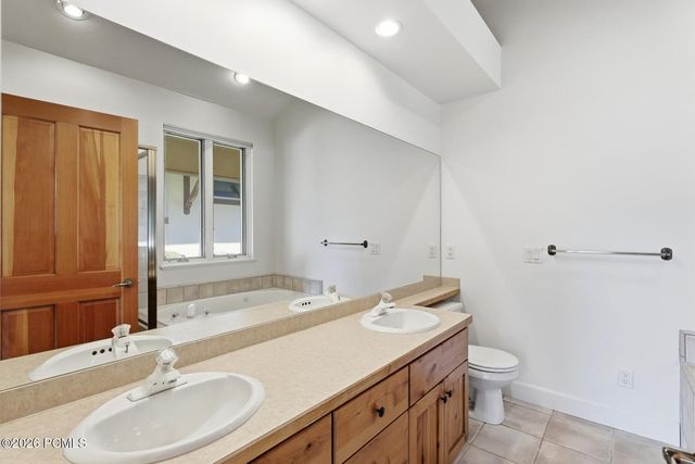 1152 N Village Circle, Midway, UT 84049