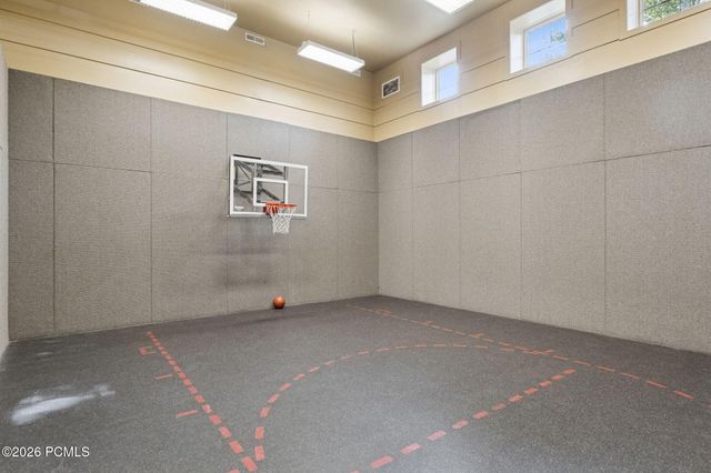 1152 N Village Circle, Midway, UT 84049