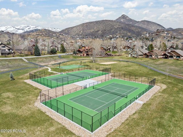 1152 N Village Circle, Midway, UT 84049