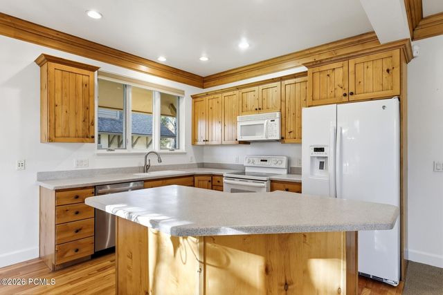 1152 N Village Circle, Midway, UT 84049