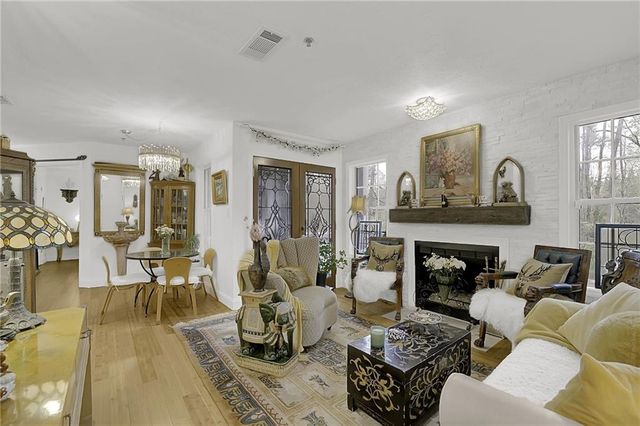 2180 River Heights Court SE, Marietta, GA 30067