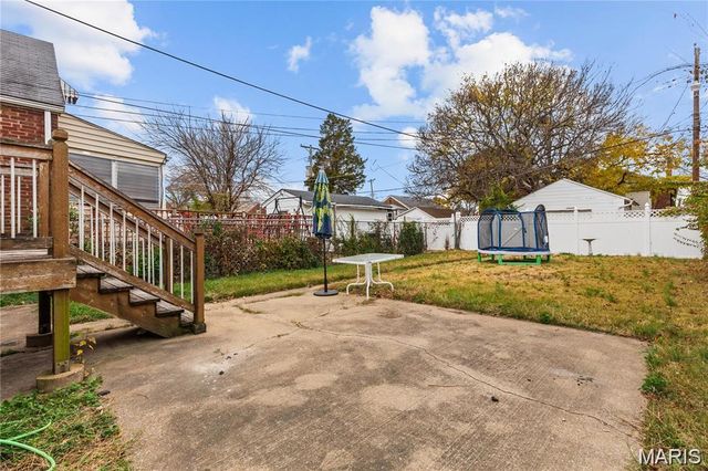 5923 Mimika Avenue, St Louis, MO 63147