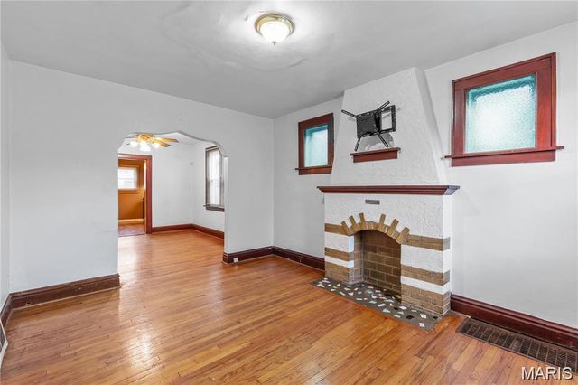 5923 Mimika Avenue, St Louis, MO 63147