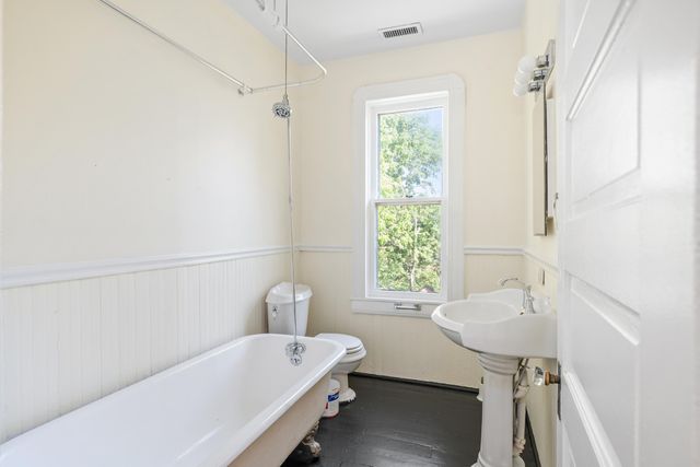 545 Day AVE, Roanoke, VA 24016