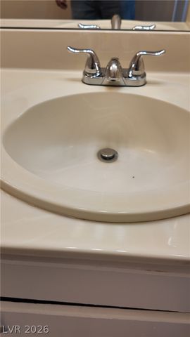 1900 North Torrey Pines Drive 212, Las Vegas, NV 89108