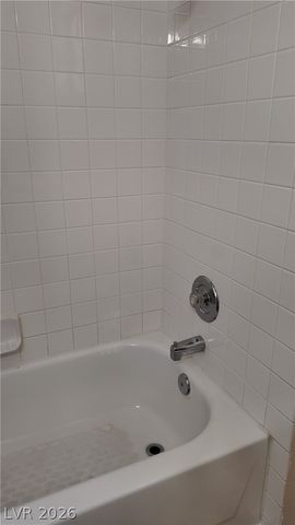 1900 North Torrey Pines Drive 212, Las Vegas, NV 89108