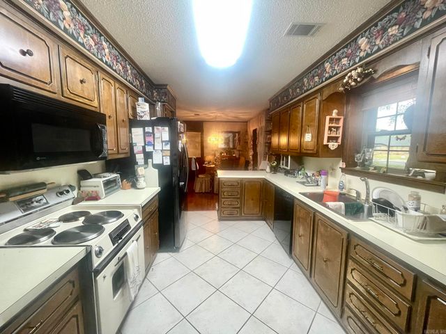 108 Liles Drive, Searcy, AR 72143