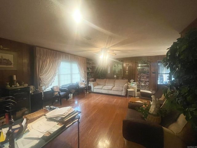 108 Liles Drive, Searcy, AR 72143