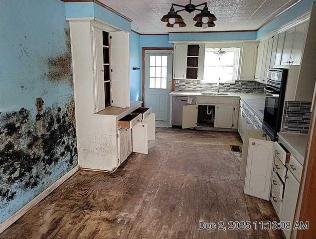 12420 NE Keeney Rd, Elgin, OK 73538