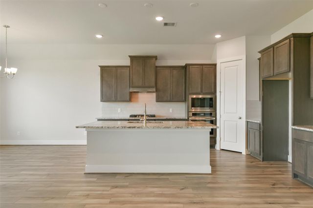 3308 Hidden Mist Drive, Texas City, TX 77568