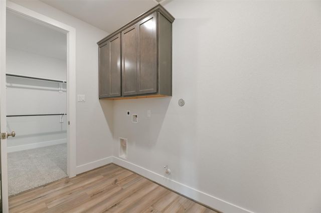 3308 Hidden Mist Drive, Texas City, TX 77568