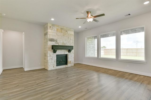 3308 Hidden Mist Drive, Texas City, TX 77568