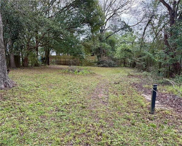 121 Emogene Place, Mobile, AL 36606