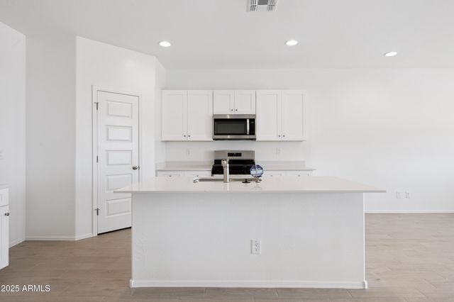 22084 N Dawn View Drive, Maricopa, AZ 85139