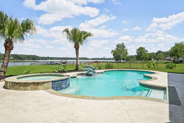 32318 Spinnaker Run, Magnolia, TX 77354