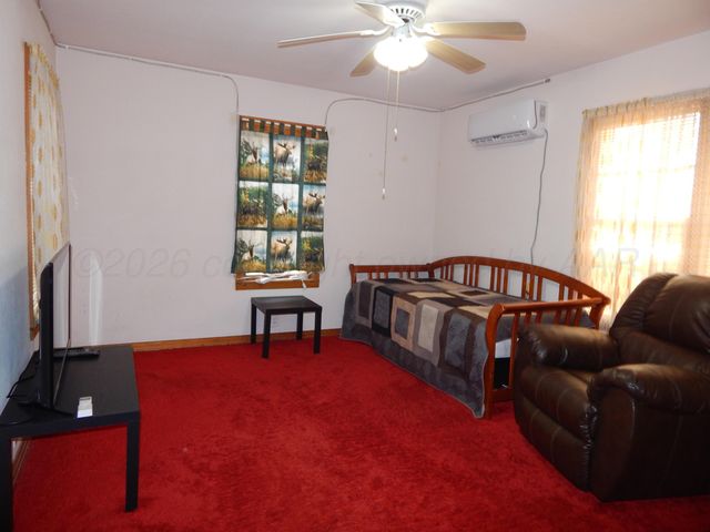 1505 Graham Street, Wellington, TX 79095