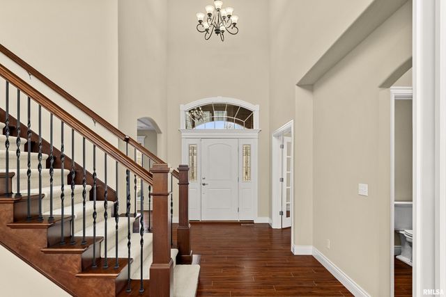 71 SAPPHIRE Point, Morton, IL 61550