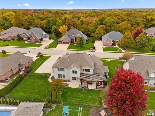 71 SAPPHIRE Point, Morton, IL 61550