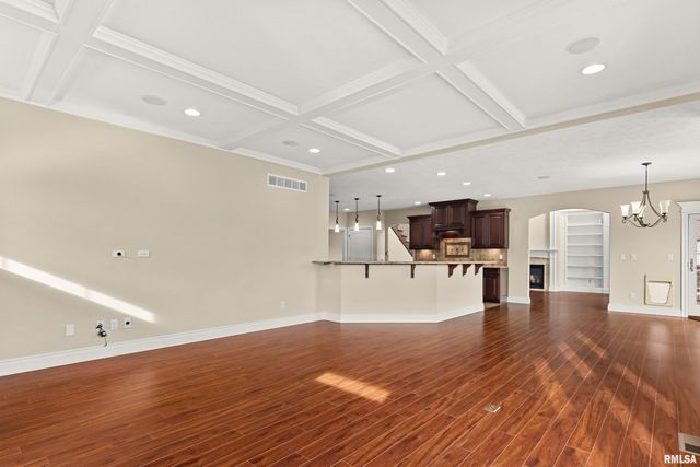 71 SAPPHIRE Point, Morton, IL 61550