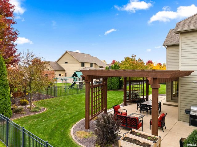 71 SAPPHIRE Point, Morton, IL 61550