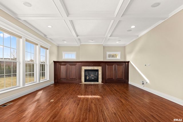 71 SAPPHIRE Point, Morton, IL 61550