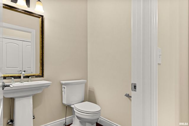 71 SAPPHIRE Point, Morton, IL 61550