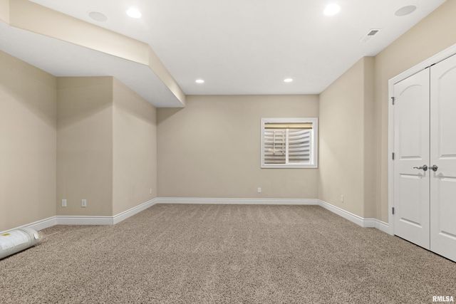 71 SAPPHIRE Point, Morton, IL 61550