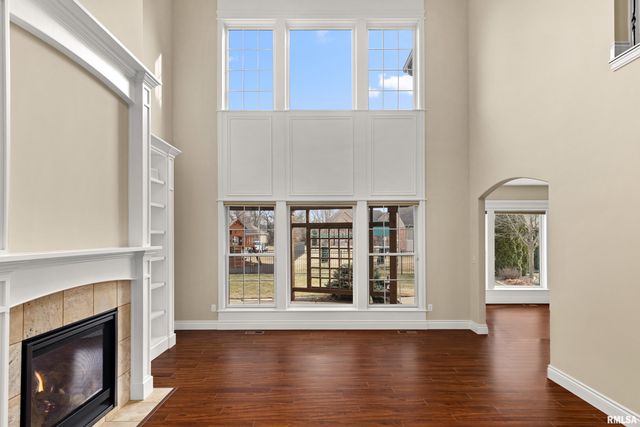 71 SAPPHIRE Point, Morton, IL 61550