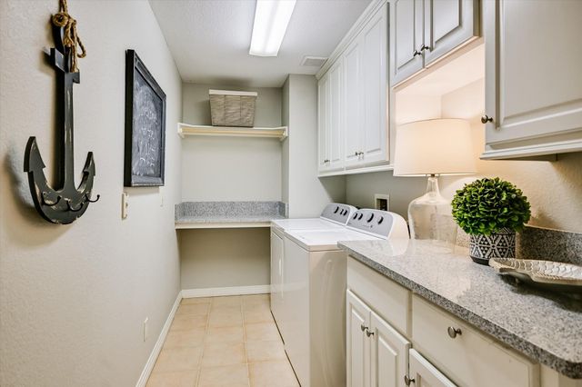 22514 Felicia DR, Spicewood, TX 78669