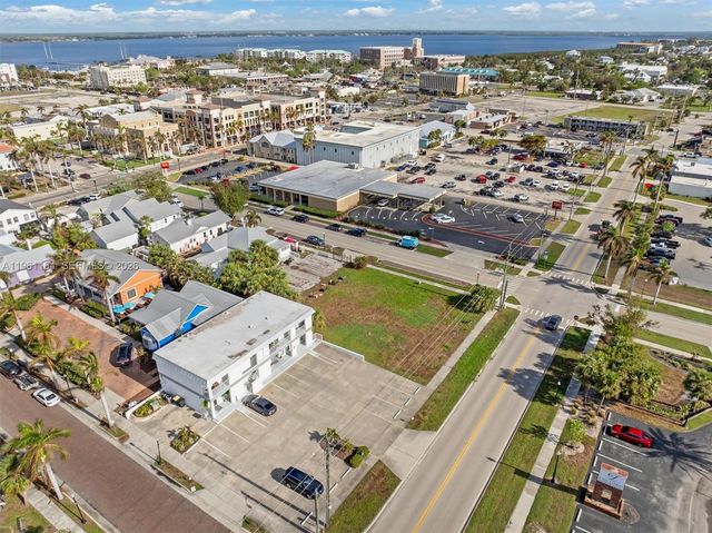 345 Taylor St, Punta Gorda, FL 33950