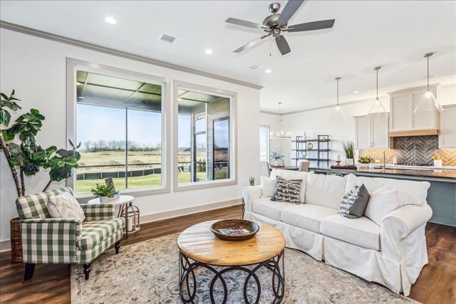 5918 Forbes Ct, Bel Aire, KS 67220