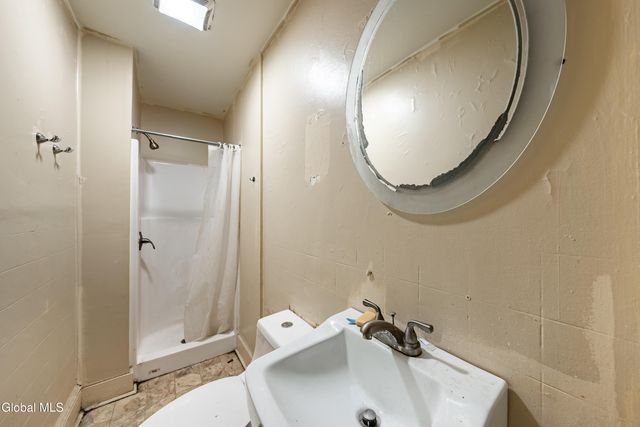 29 2nd Street, Albany, NY 12210