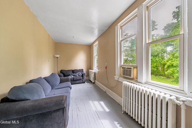 29 2nd Street, Albany, NY 12210
